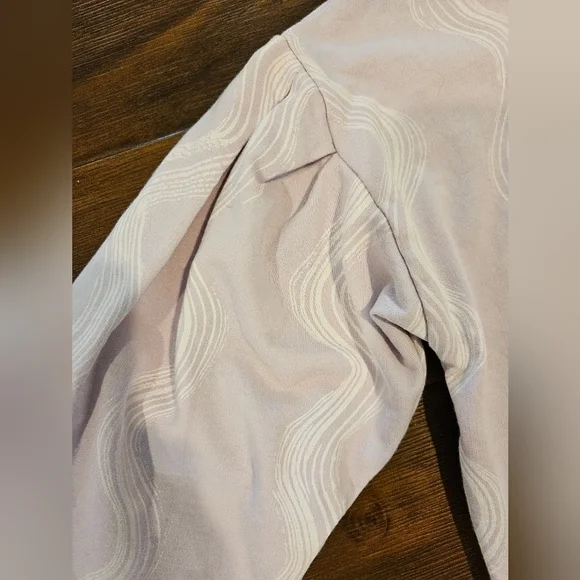 OPEN EDIT GIRL'S LILAC & WHITE SWIRLS LONG SLEEVED ORGANIC COTTON TOP SIZE 5 - Picture 5 of 8